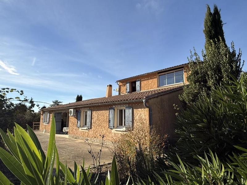 Maison - 192 m² - 7 pièces