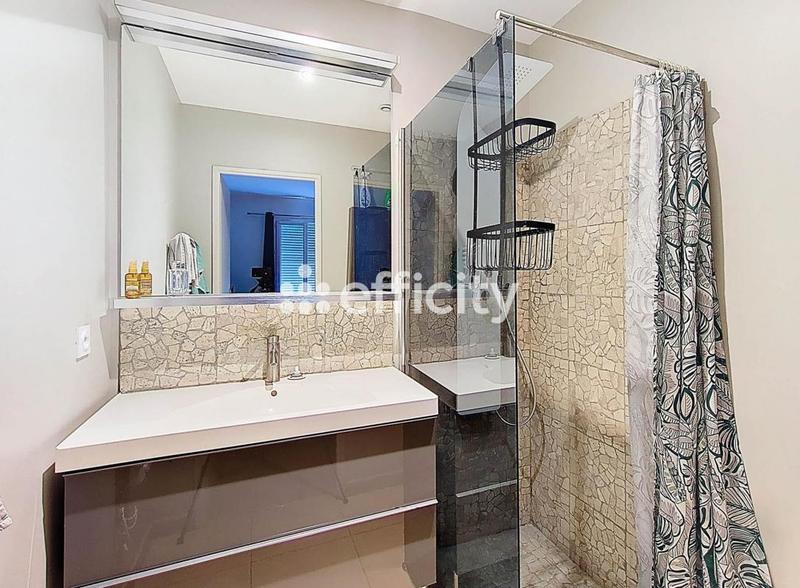 Maison - 102 m² - 4 pièces