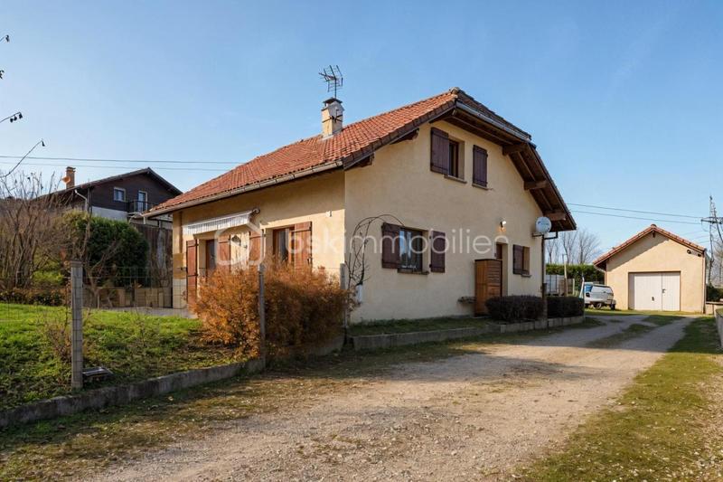 Maison - 140 m² - 5 pièces