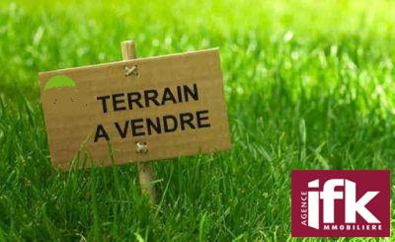 Terrain constructible - 587 m²