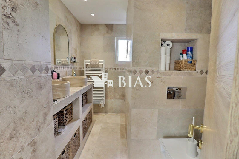 Maison - 160 m² - 7 pièces