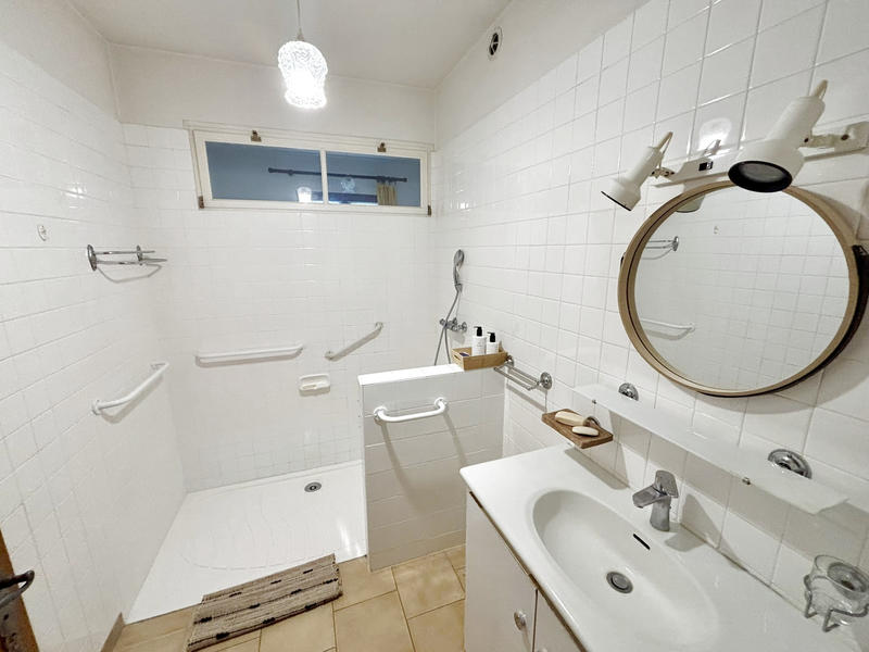 Villa - 180 m² - 8 pièces