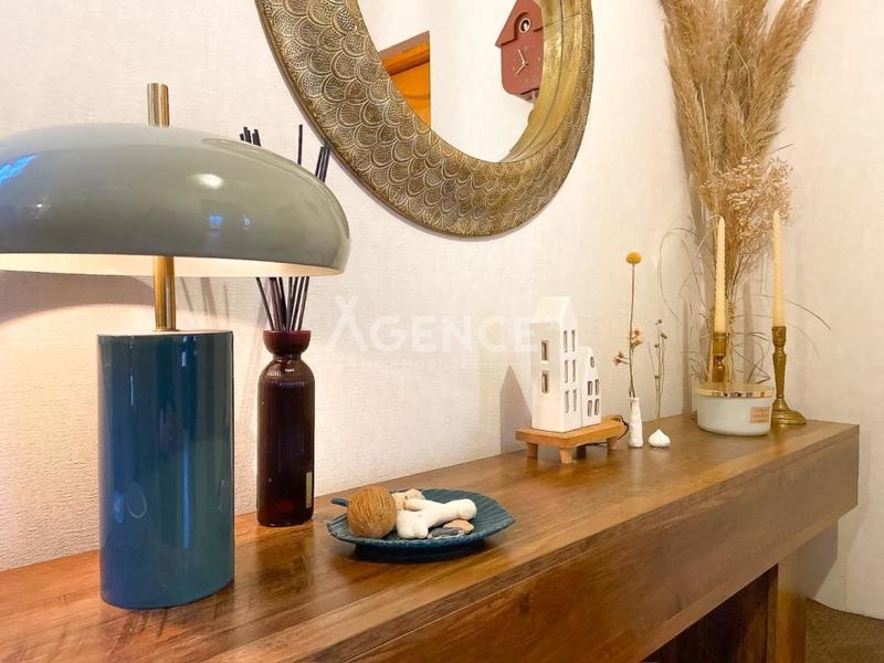 Maison - 221 m² - 7 pièces