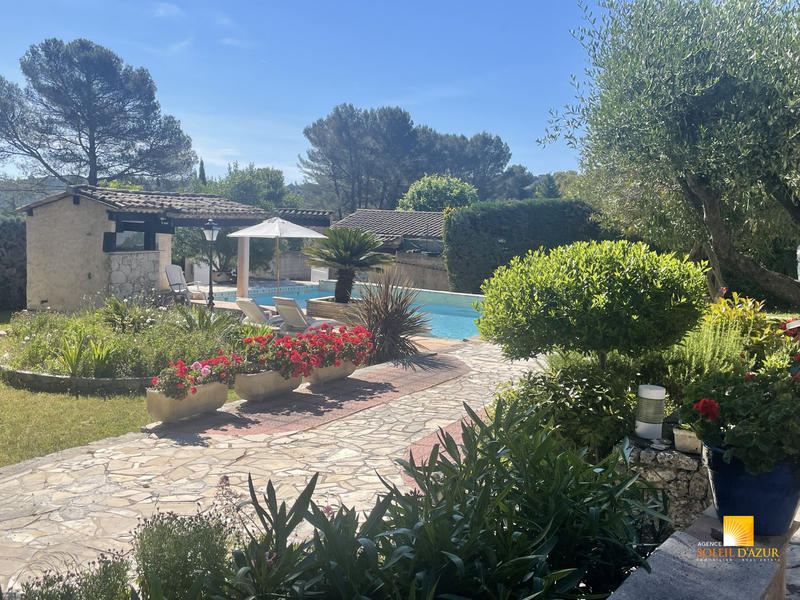 Maison - 195 m² - 5 pièces