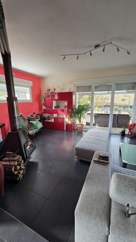 Maison - 102 m² - 4 pièces