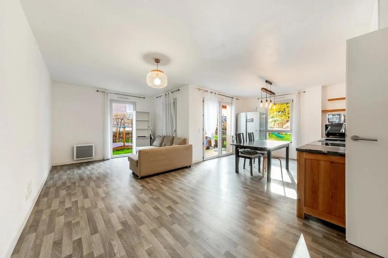 Appartement - 102 m² - 5 pièces