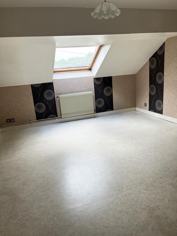 Maison - 98 m² - 5 pièces