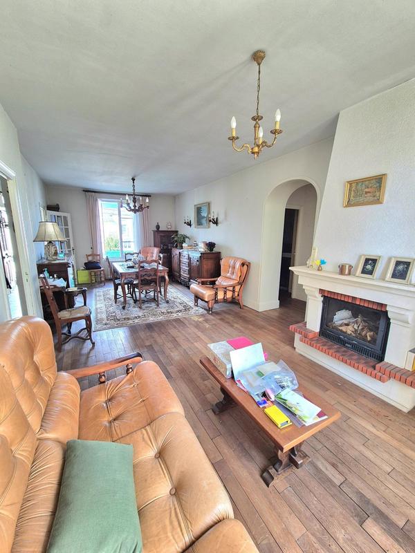 Maison - 140 m² - 6 pièces