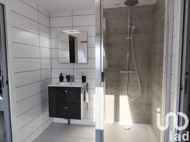 Maison - 195 m² - 7 pièces