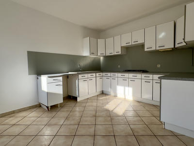 Maison de village - 215 m² - 8 pièces