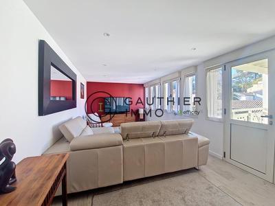 Appartement - 106 m² - 4 pièces