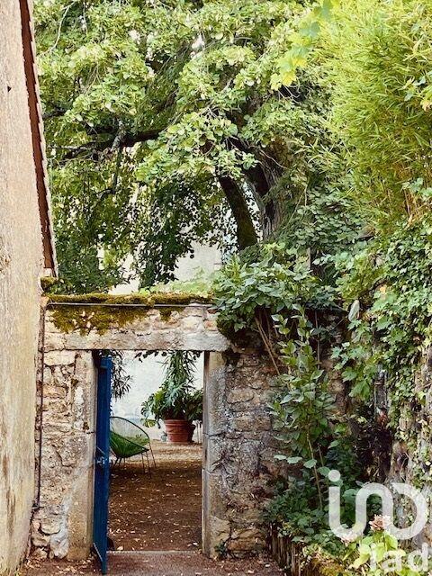 Maison - 365 m² - 14 pièces