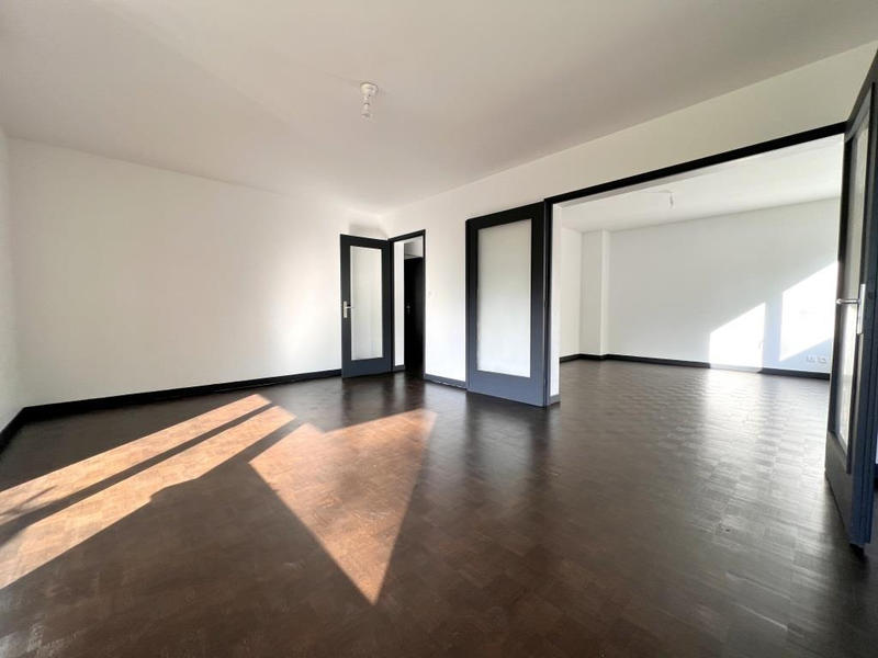 Appartement - 82 m² - 3 pièces