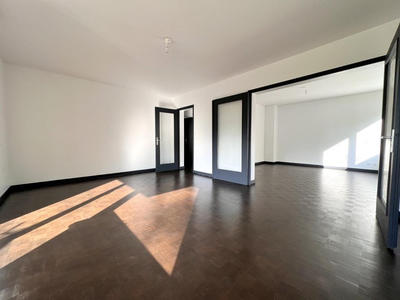 Appartement - 82 m² - 3 pièces