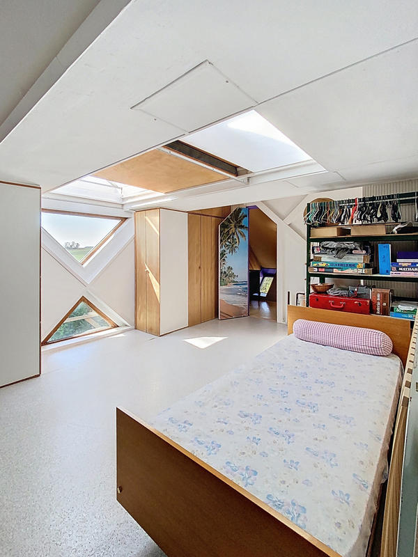 Maison - 177 m² - 7 pièces