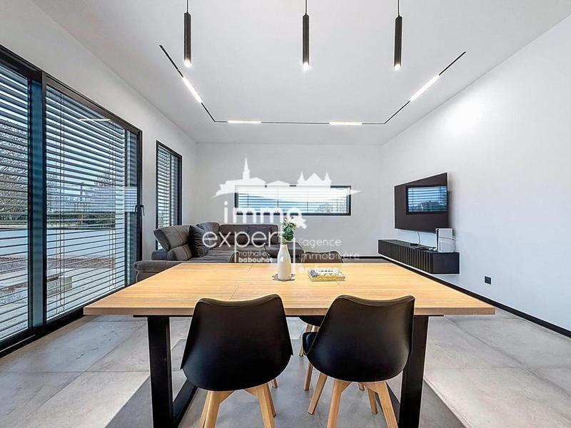 Villa - 145 m² - 6 pièces