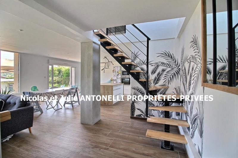Maison - 118 m² - 6 pièces