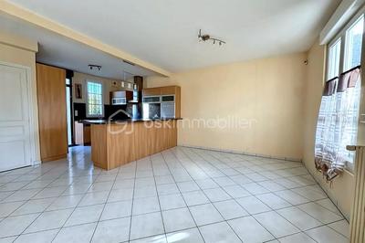 Pavillon - 170 m² - 8 pièces