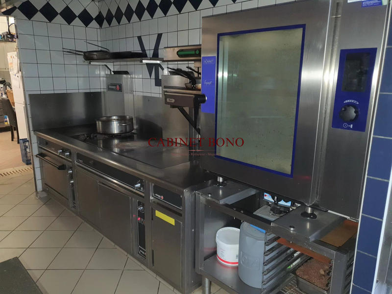 Fonds de commerce - 900 m²