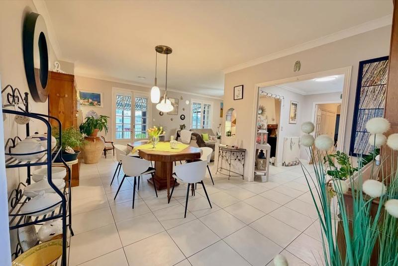 Maison - 148 m² - 6 pièces