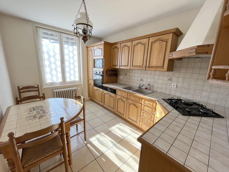 Villa - 115 m² - 9 pièces