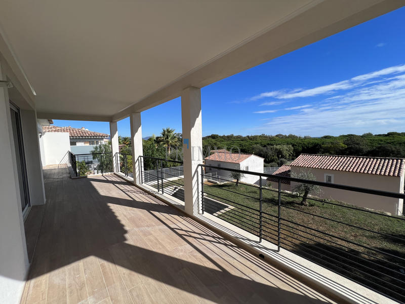 Villa - 137 m² - 4 pièces