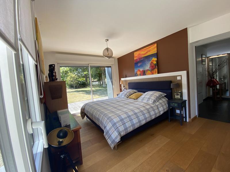 Maison - 251 m² - 8 pièces