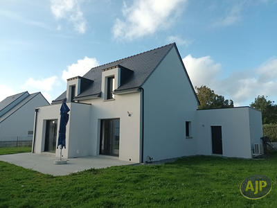 Maison - 87 m² - 5 pièces