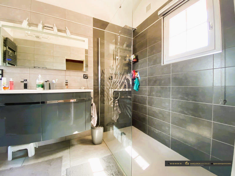 Villa - 130 m² - 5 pièces