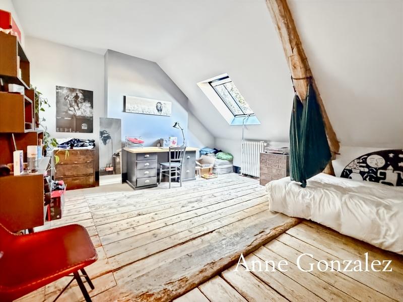 Maison bourgeoise - 275 m² - 9 pièces