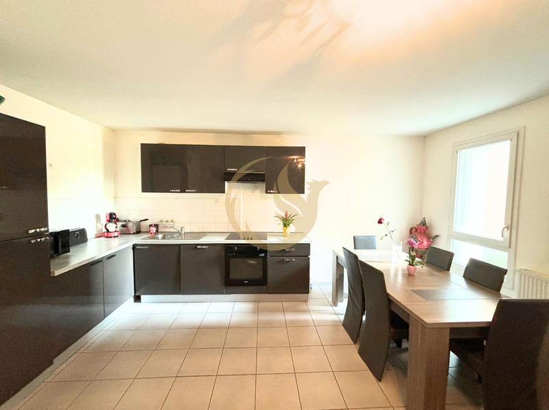 Appartement - 82 m² - 4 pièces