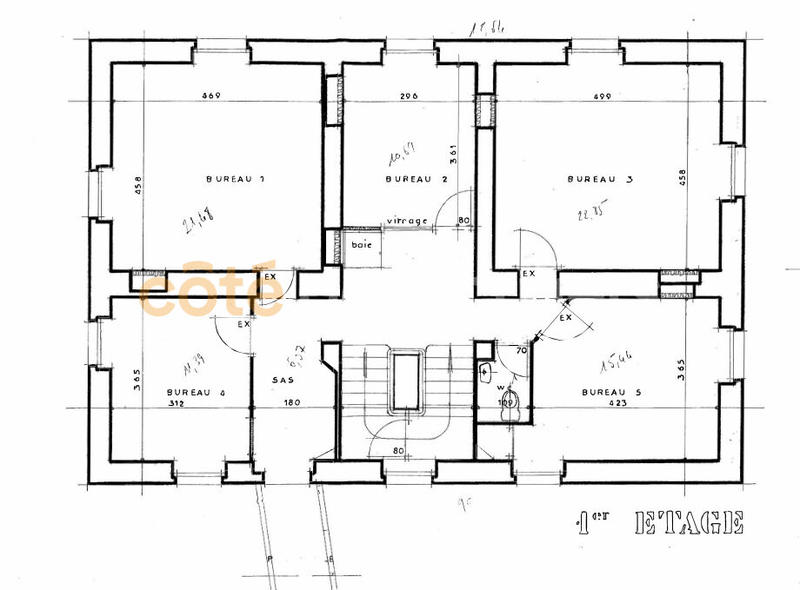 Maison - 378 m² - 14 pièces
