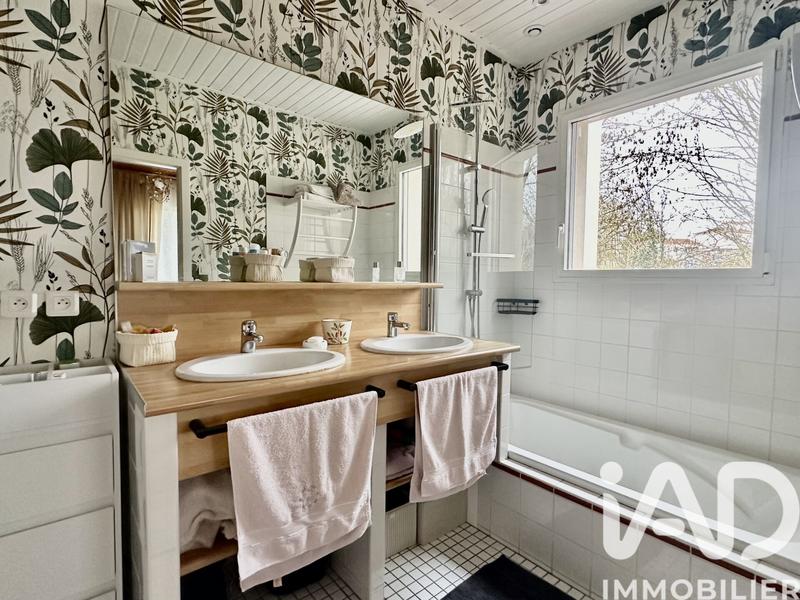 Maison - 141 m² - 5 pièces