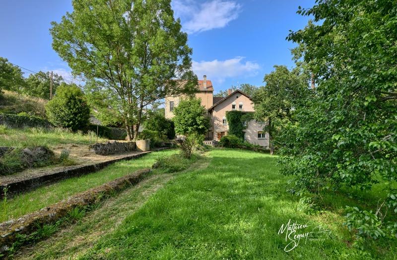 Propriété - 292 m² - 7 pièces