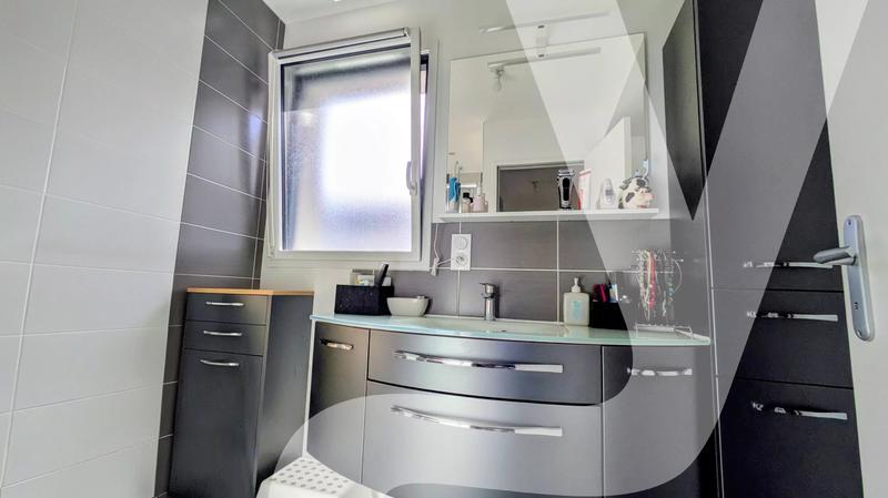 Maison - 108 m² - 5 pièces