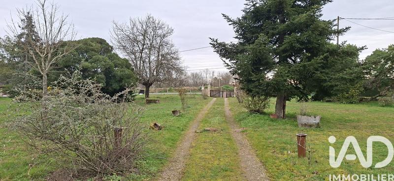 Terrain - 13 688 m²