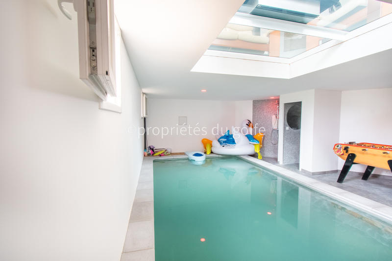 Maison - 200 m² - 6 pièces