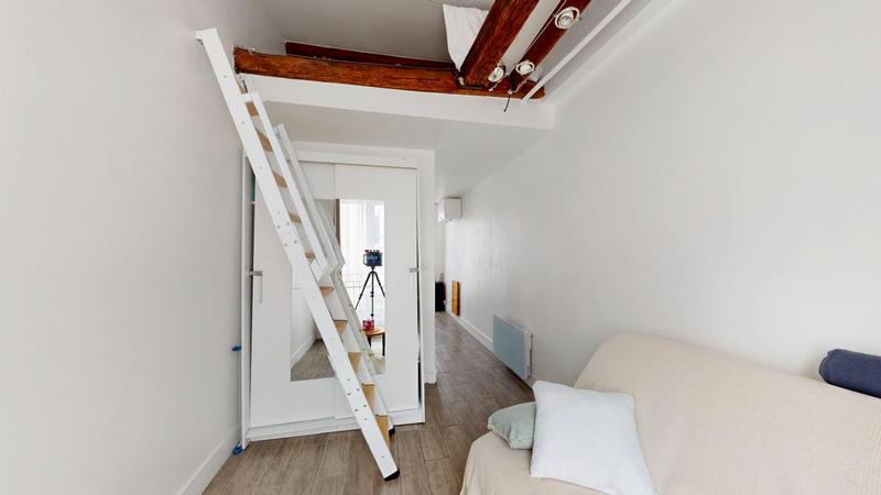 Studio - 15 m² - 1 pièce
