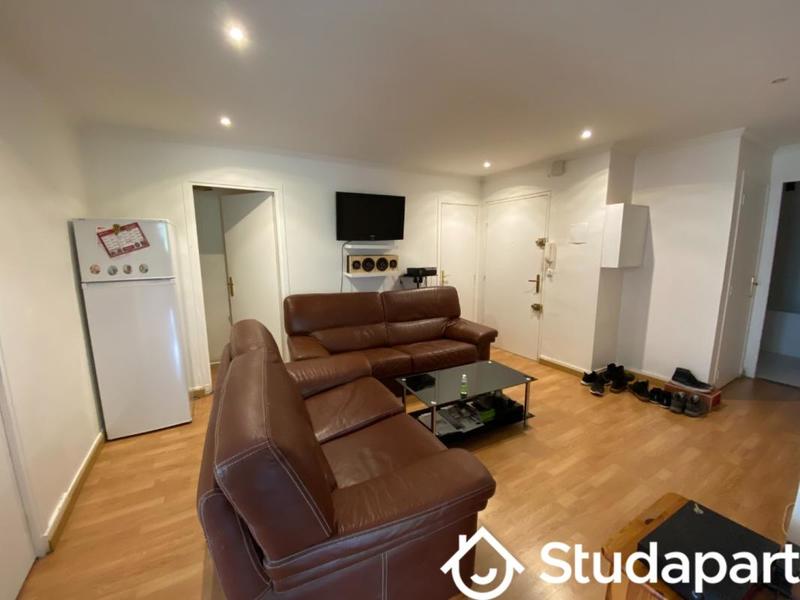 Chambre - 12 m² - 1 pièce