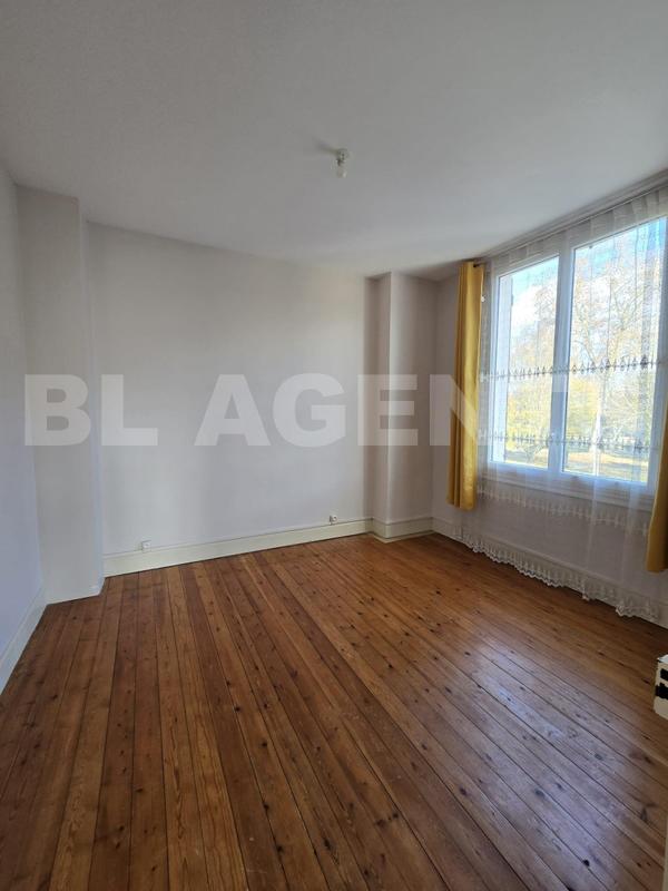 Maison - 200 m² - 5 pièces