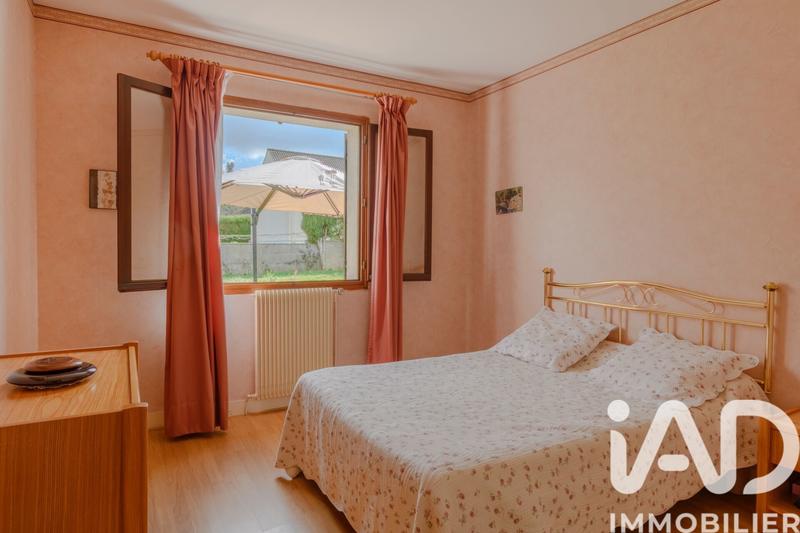 Maison - 225 m² - 8 pièces