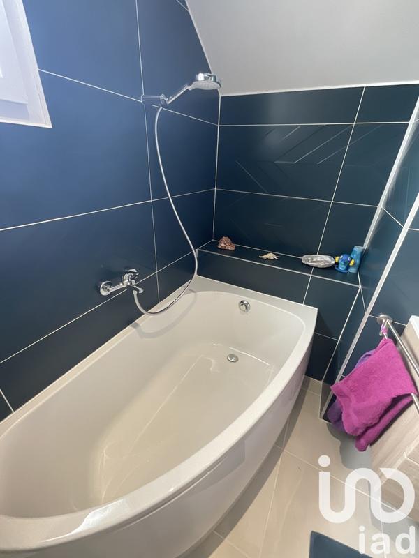 Maison - 137 m² - 8 pièces