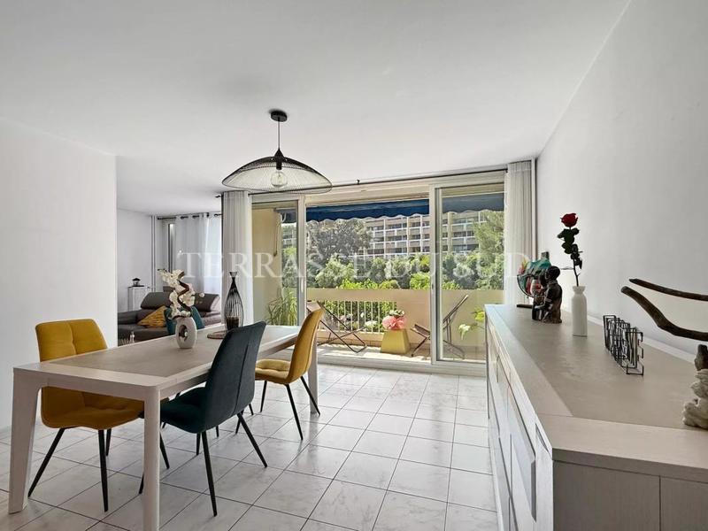 Appartement - 135 m² - 7 pièces