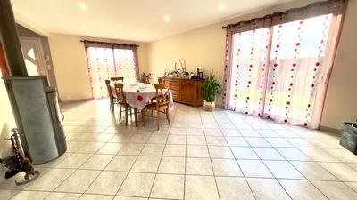 Maison - 144 m² - 7 pièces