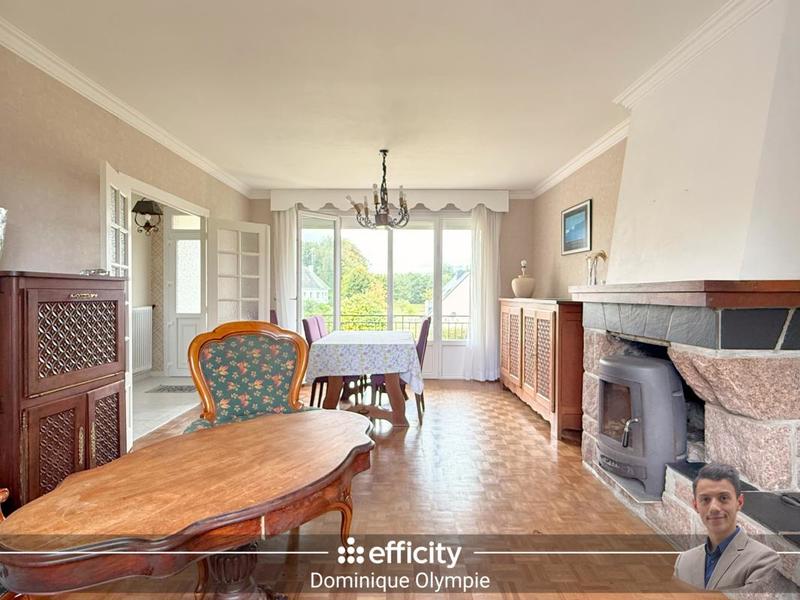 Maison - 120 m² - 8 pièces