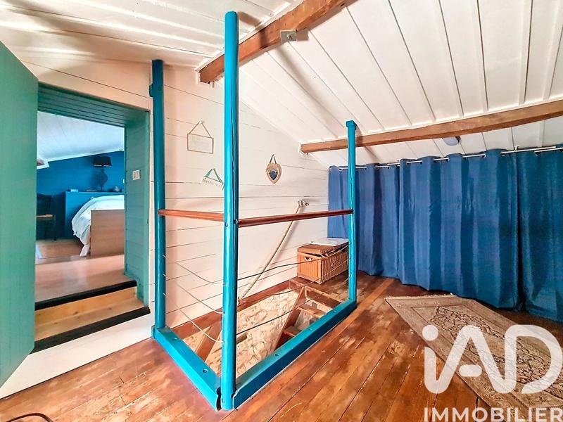 Maison - 275 m² - 11 pièces