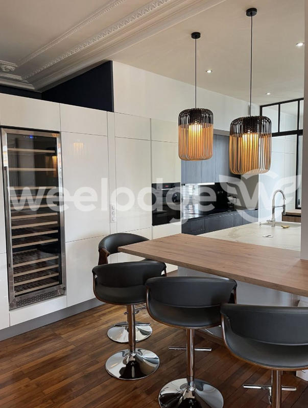 Bureau - 160 m² - 6 pièces