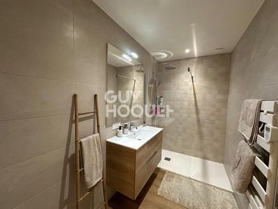 Appartement - 90 m² - 4 pièces