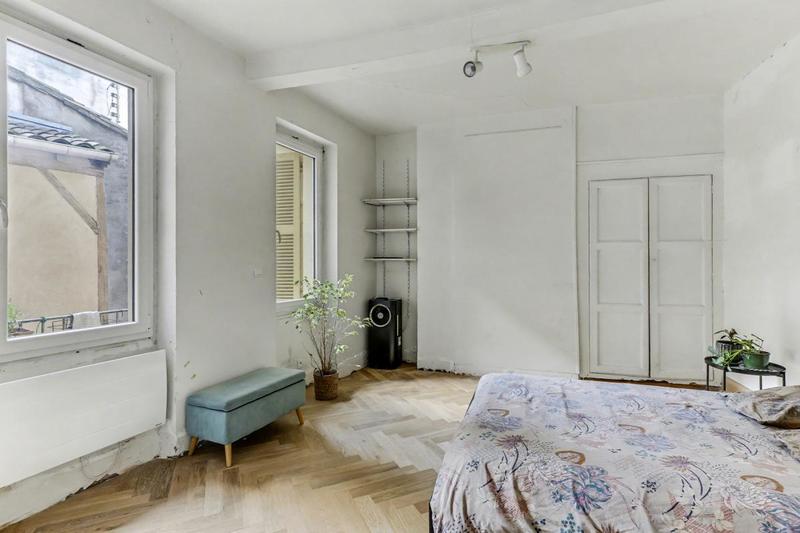 Appartement - 93 m² - 4 pièces