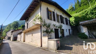 Maison - 93 m² - 4 pièces